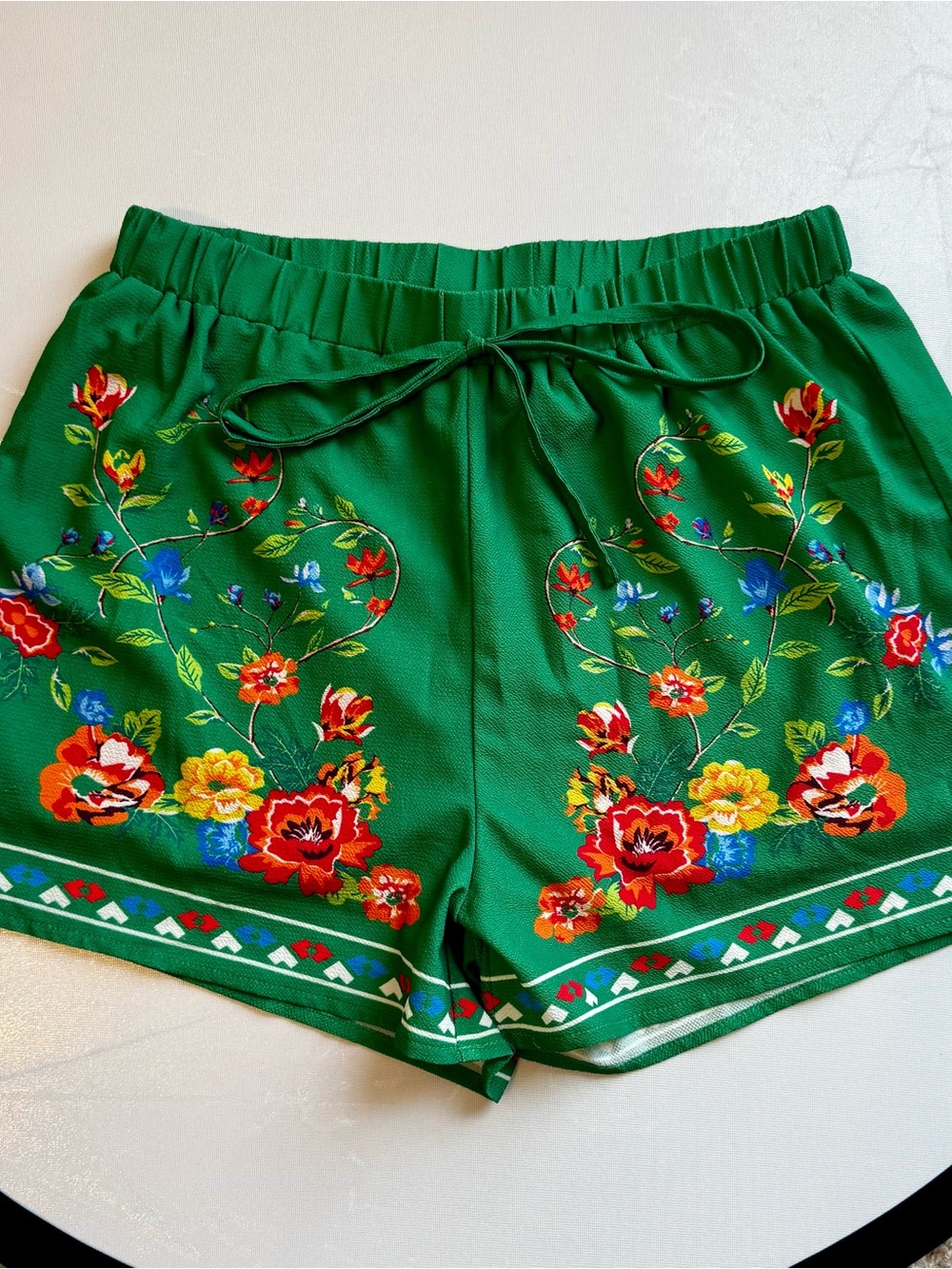 SHEIN Emerald Green Floral Embroidery-Print Shorts